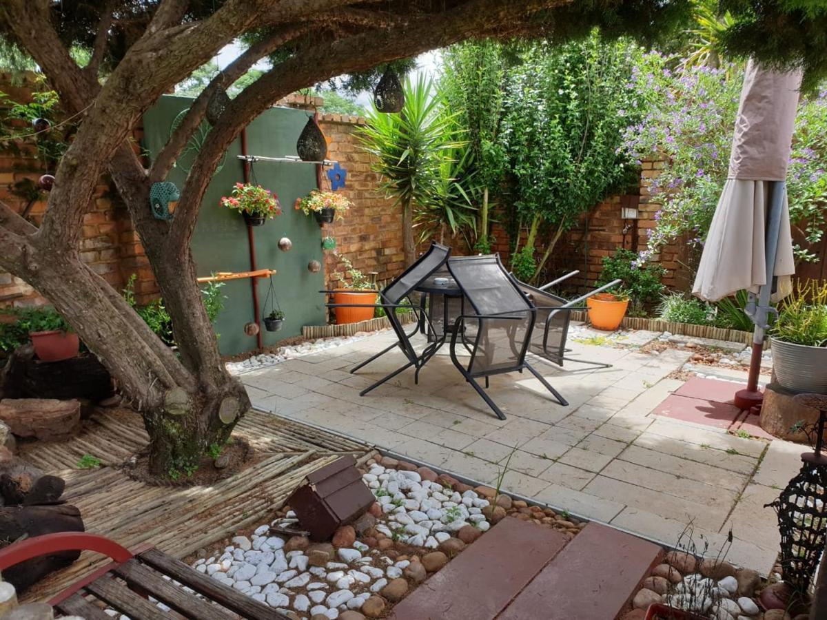 The Lazy Grape Guest Lodge & Spa Benoni Dış mekan fotoğraf
