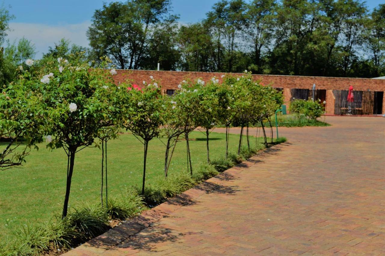 The Lazy Grape Guest Lodge & Spa Benoni Dış mekan fotoğraf